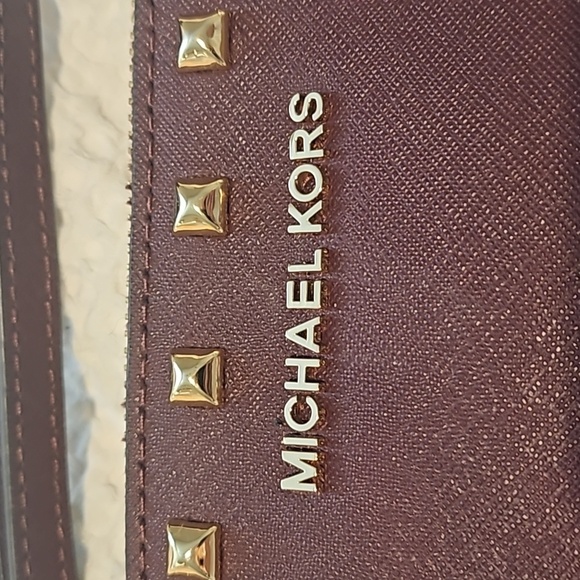Michael Kors Jet Set Travel Clutch - Picture 2 of 12